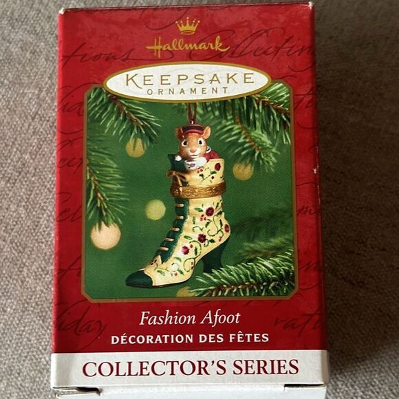 Hallmark Keepsake Ornament: 2001 Fashion Afoot - Picture 4 of 7